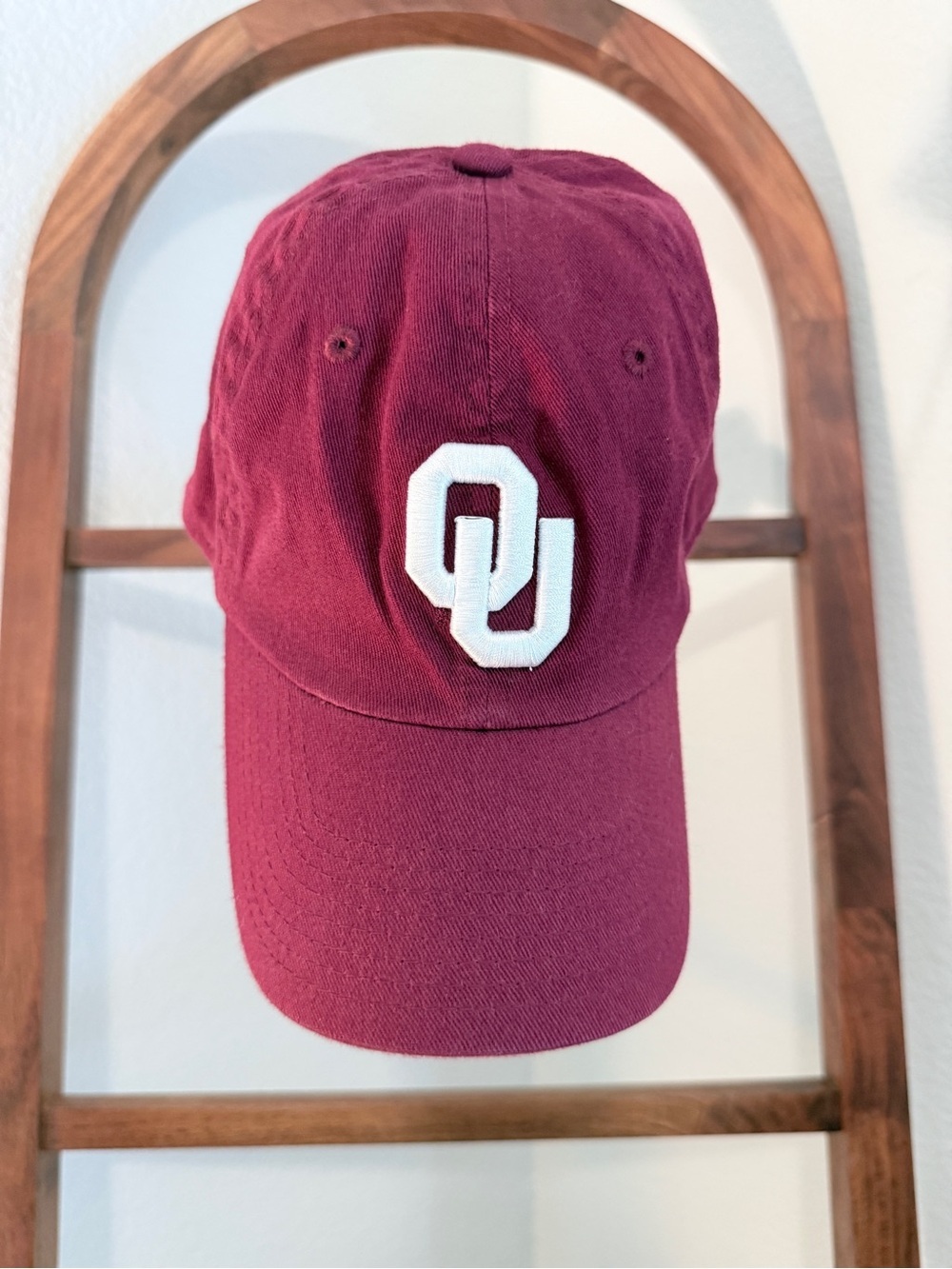 Top of the World Oklahoma Sooners OU One Fit Stretch Hat Cap Crimson NCAA